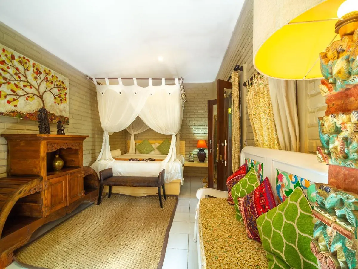 Enjoying Life Villa Near Bintang Supermarket Seminyak